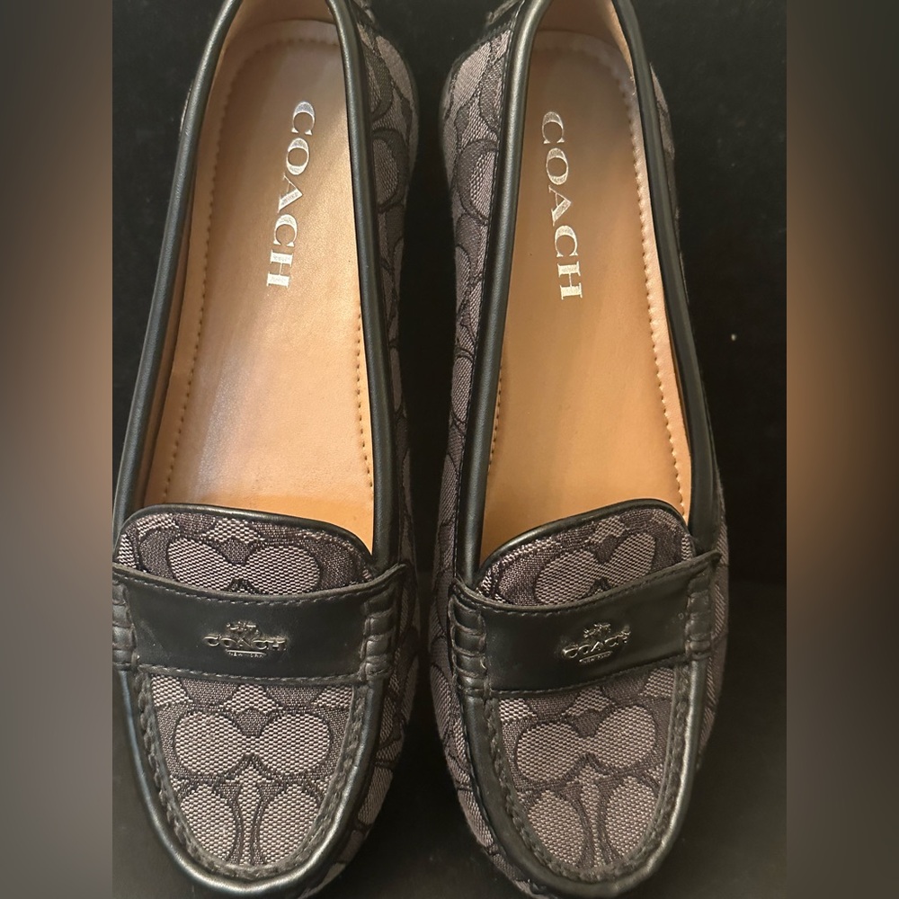 Coach ladies Odette loafers. Size 7 - Picture 2 of 9